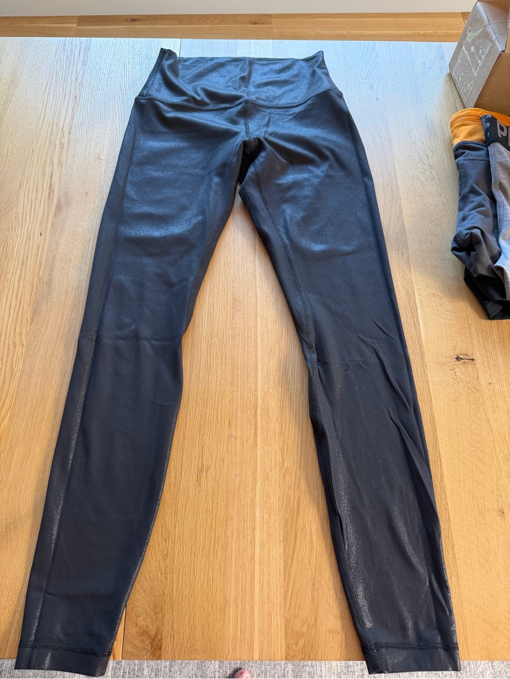 Lululemon Black High-Waist Shiny Leggings PERFECT FIT 👌👌